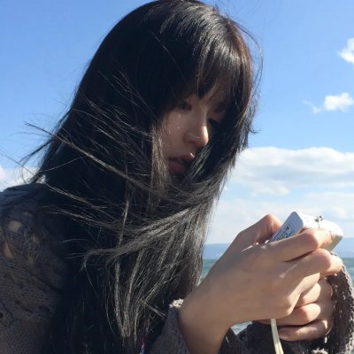 女孩的钓鱼慢活